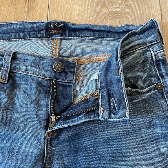 Citizens of Humanity Distressed Jeans - Picture 4 of 16